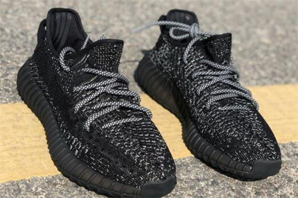 yeezy 350黑色滿天星發售時間 椰子滿天星黑色版