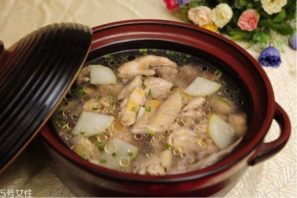 孕婦吃什么雞最有營養 適合孕婦喝的雞湯燉法