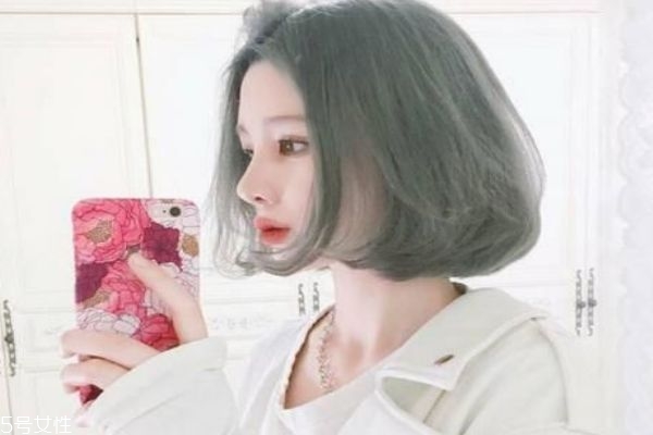 悶青色適合什么膚色 悶青色頭發弄什么發型好看