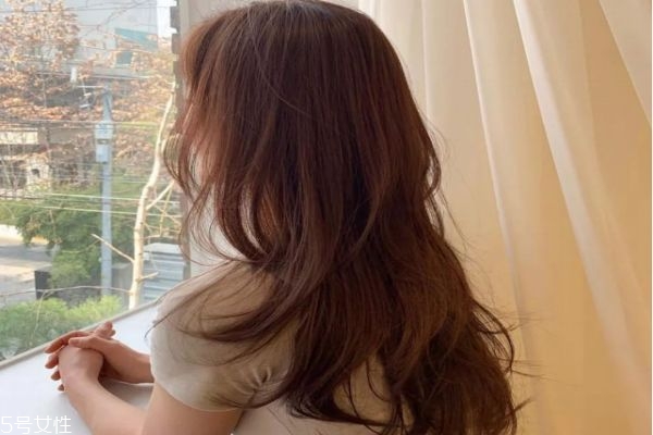 染發后怎么減少褪色 染發后如何鎖色