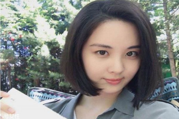 臉大什么發型顯臉小 臉大女生顯臉小的發型