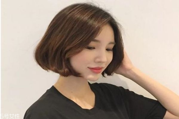 今年最流行的發型圖片短發燙發 紋理燙短發圖片女