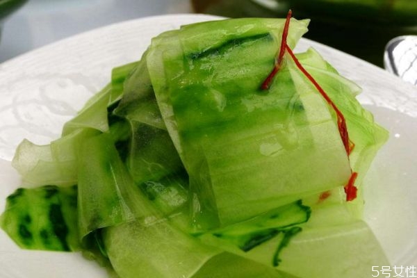 黃瓜皮有什么營養價值呢 吃黃瓜皮有什么好處呢