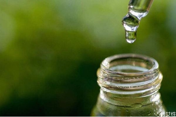玻尿酸能代替精華液嗎 玻尿酸和精華液的區別