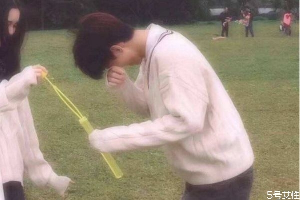 剛談戀愛總想著分手什么心態 兩個人在一起最重要是什么