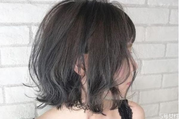 經常梳頭發好嗎 多梳頭有助生發嗎