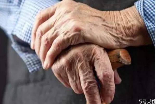 帕金森的高發人群有哪些呢 如何預防帕金森呢