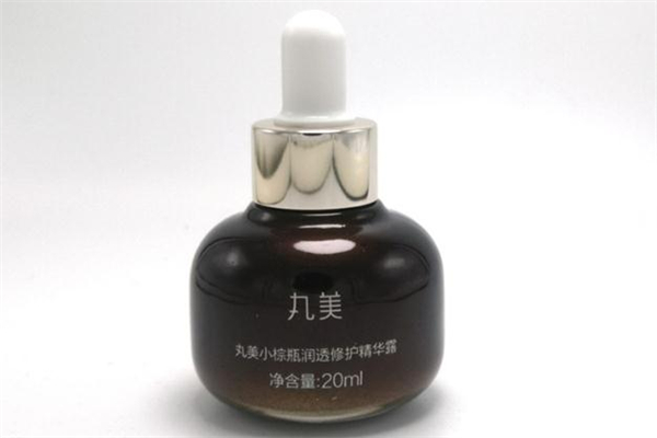 丸美小棕瓶和小黑瓶有什么區別-哪個好用
