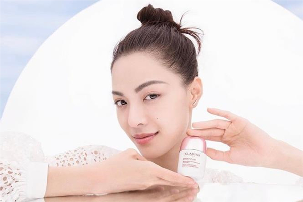 嬌韻詩光芒小瓷瓶?jī)r(jià)格 嬌韻詩光芒小瓷瓶適合什么膚質(zhì)