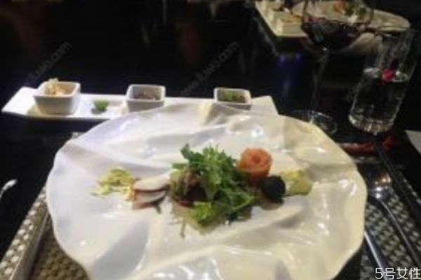 夫妻兩都不會做飯?jiān)趺崔k 不會做飯婚后怎么辦