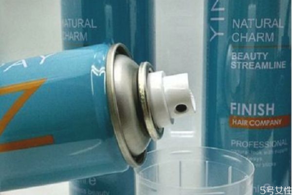 定型噴霧的味道怎么去除 啫喱膏和定型噴霧的區別