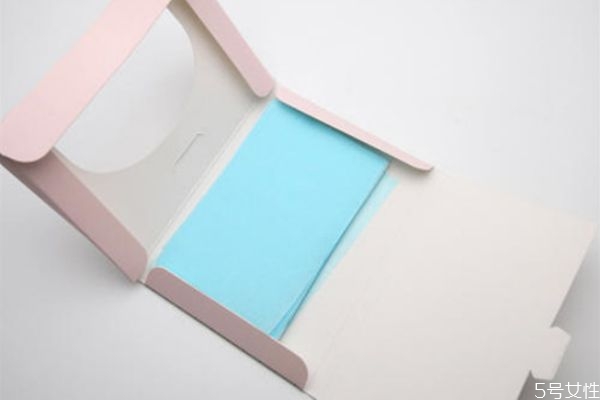 面部吸油紙有用嗎 面部吸油紙和廚房吸油紙區別