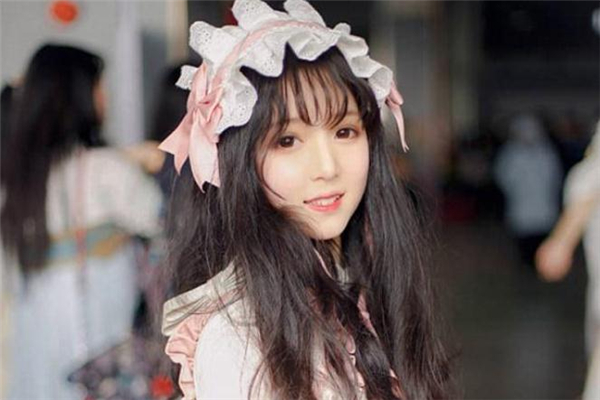 洛麗塔發帶怎么戴 洛麗塔發帶的戴法