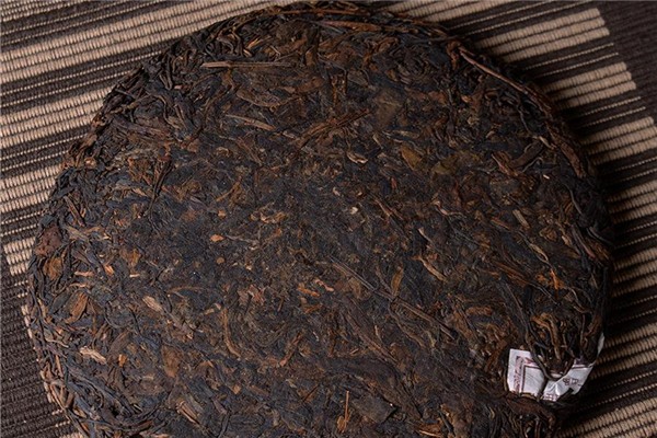 茶餅可以放多久 茶餅發霉了還可以喝嗎