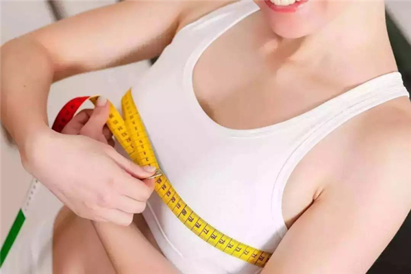 副乳穿內衣可以矯正嗎 副乳穿衣服磨怎么辦