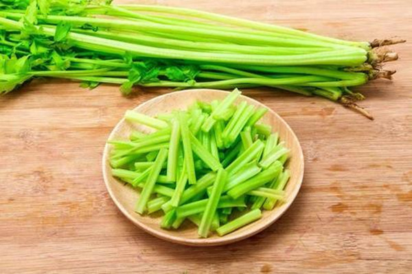 芹菜會導致不孕嗎 芹菜會導致流產嗎
