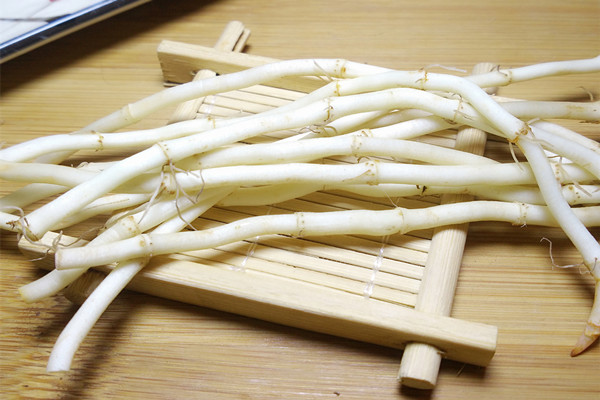 魚腥草發綠了還能吃嗎 魚腥草發黑了能吃嗎