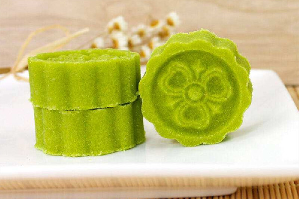 綠豆糕保質期是多少天 綠豆糕放冰箱還是常溫下保存