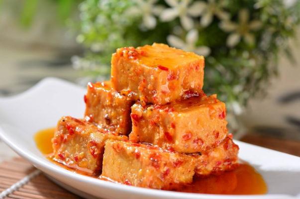 豆腐乳的營養(yǎng)價(jià)值及功效與作用 豆腐乳對(duì)身體有害嗎