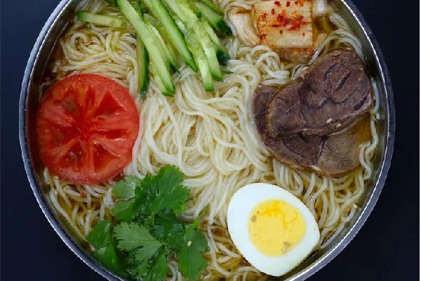 冷面有點發霉還能吃嗎 冷面怎么保存