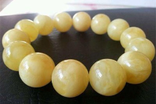 蜜蠟哪里產(chǎn)的最好 蜜蠟買什么樣的好