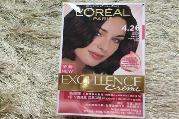 歐萊雅染發劑可以兩個顏色混合使用嗎 歐萊雅染發劑可以接觸頭皮嗎