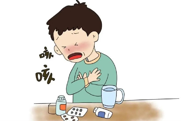男孩咳嗽發熱在家硬扛成白肺 咳嗽不管會怎么樣